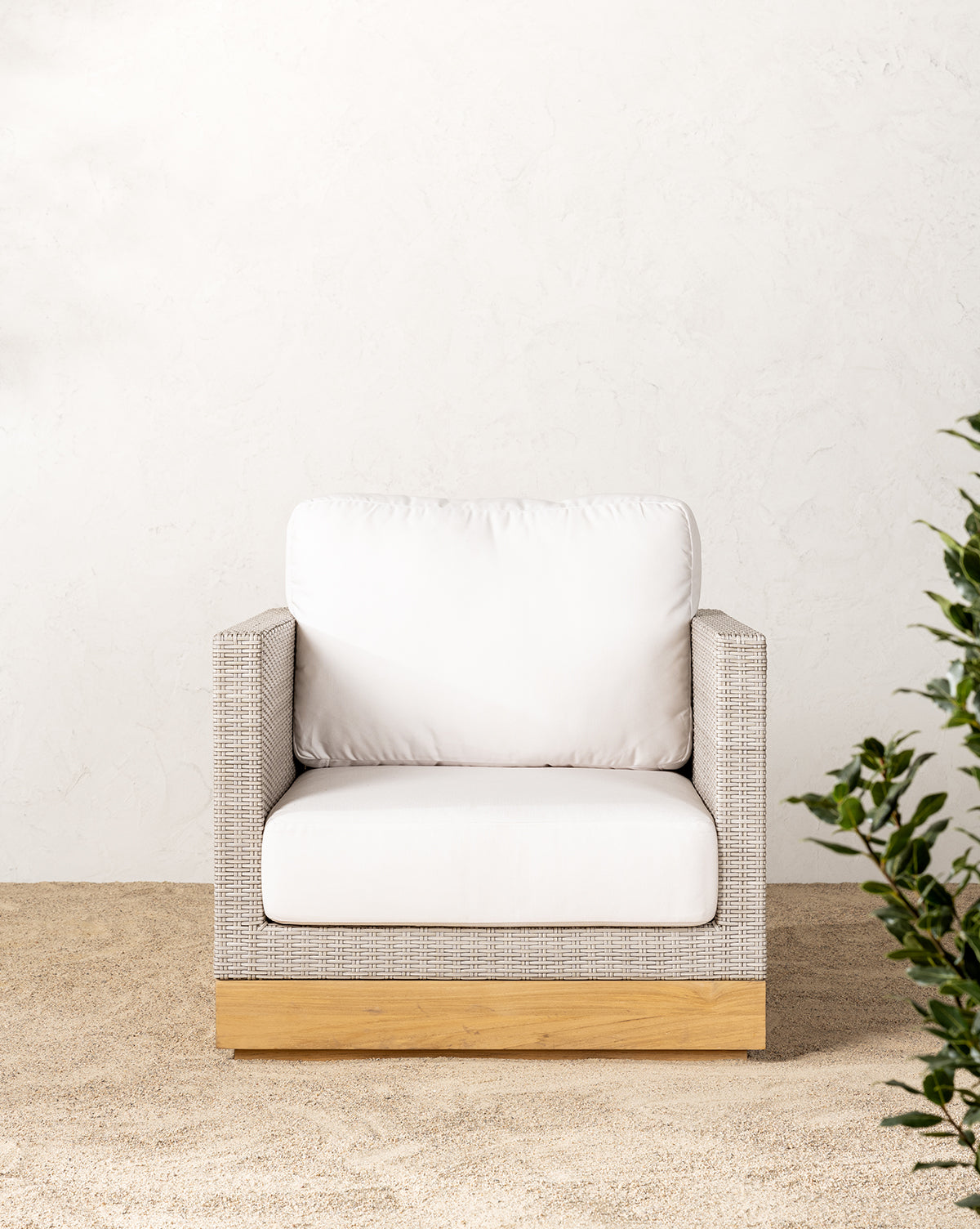 Berdine Wicker Outdoor Chair